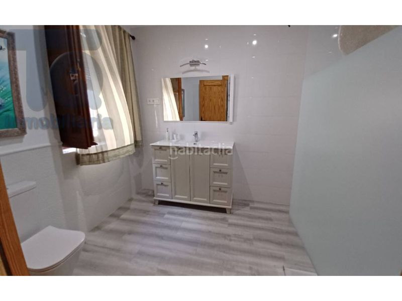 Foto d172c9c1-69ce-4044-af2c-476cb0a91d73. Casa amb calefacció aparcament a Barrio de Albaicín Granada
