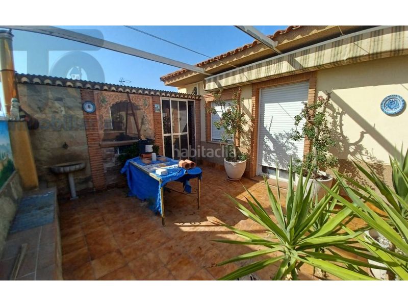 Foto b8b03401-2acc-4417-9452-8626fadb9460. Àtic amb aparcament piscina a Atarfe