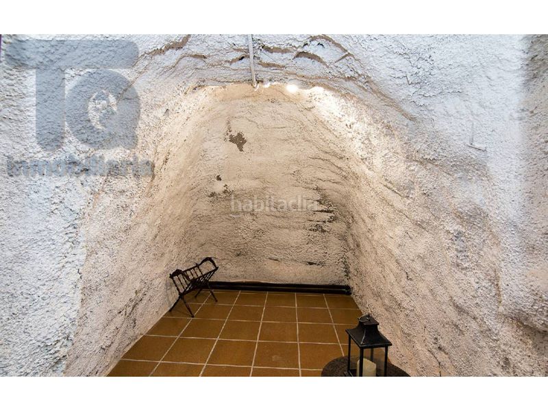 Foto 0df98e05-c443-4fe3-ab6a-a3a9b741df8d. Casa pareada  en venta en San Ildefonso hospital real18010 en Granada