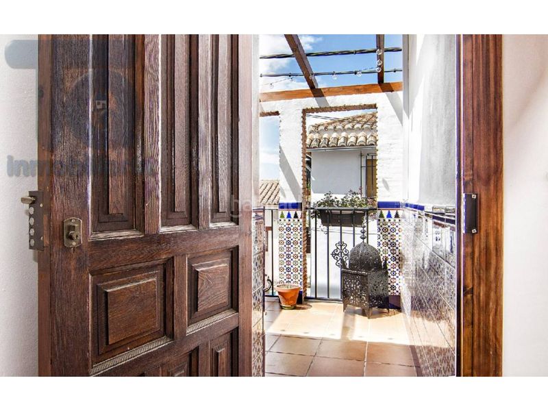 Foto 0e68c9dc-cb12-40da-bf65-e6a02de9686d. Casa pareada  en venta en San Ildefonso hospital real18010 en Granada