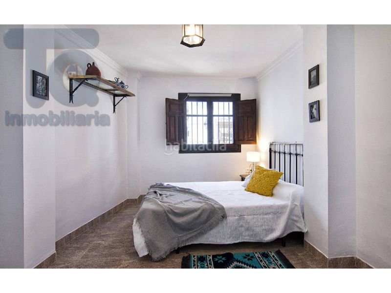 Foto 7780ba78-558f-475e-b682-3e53b92e219f. Casa pareada  en venta en San Ildefonso hospital real18010 en Granada