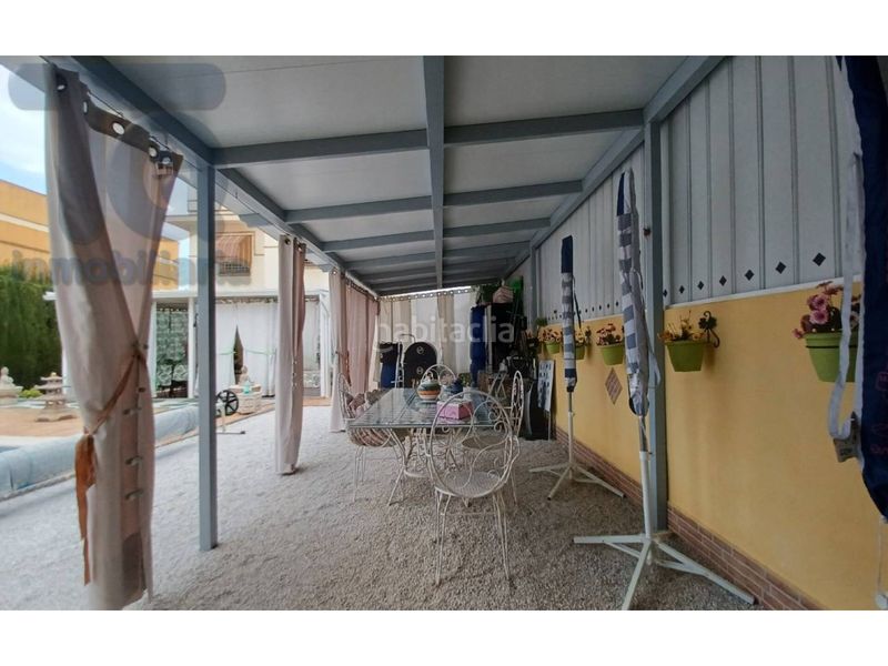 Foto 479c4245-5407-4163-acbe-2f29834732f4. Casa amb calefacció aparcament piscina a Albolote