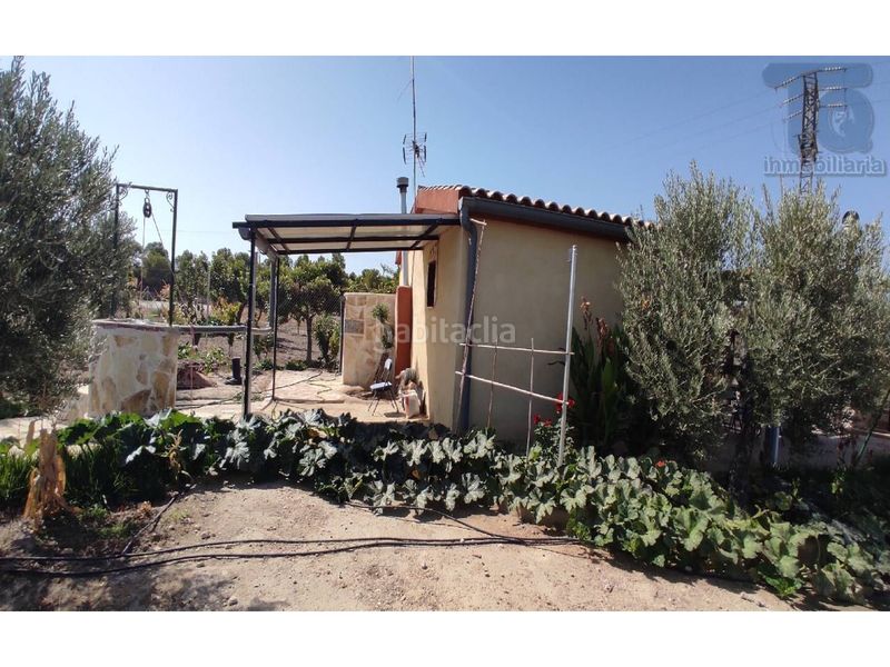 Foto 1fb9d0b2-d00d-4f45-8060-77e24bca63a2. Country house with parking in Albatana