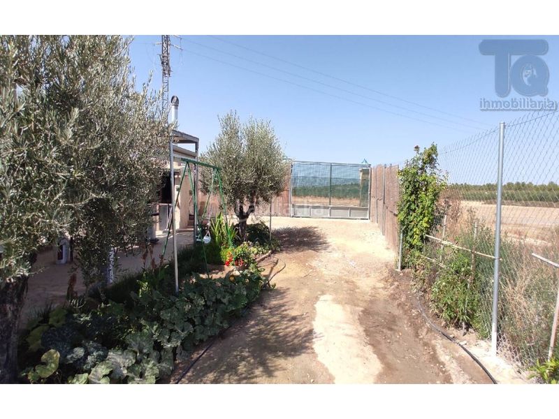 Foto 65e45d53-f304-4f1d-9d82-32e93759d6cf. Country house with parking in Albatana