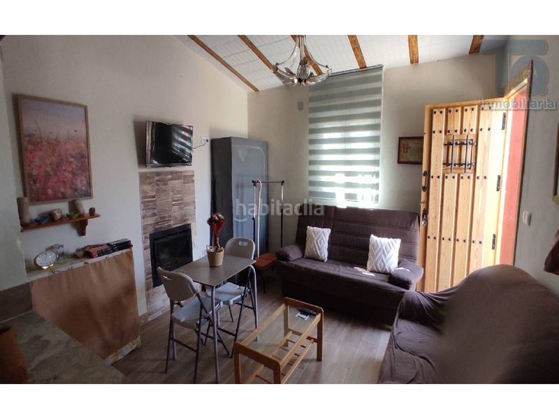 Foto a38ce209-bdf0-44d1-aacd-a502d14ca1ec. Country house with parking in Albatana