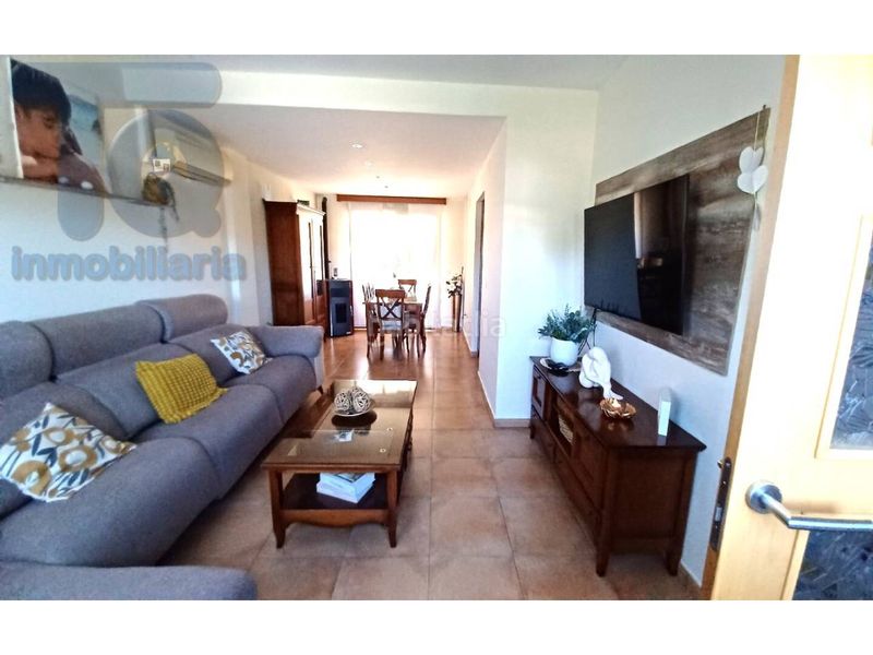 Foto 5a7354bd-fb01-4530-a252-6c58e4b99394. Casa adossada amb calefacció aparcament a Carretera de Granada-La Alcazaba Alhendín