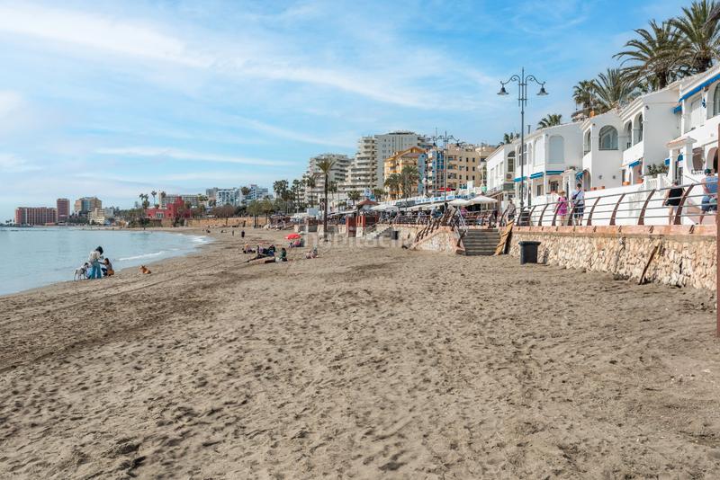 Foto 91c4a1ab-6779-4f8d-b97b-ca4532decbb1. Piso ¡tu vida junto al mar empieza aqui! en Zona Centro Comercial Torrequebrada Benalmádena