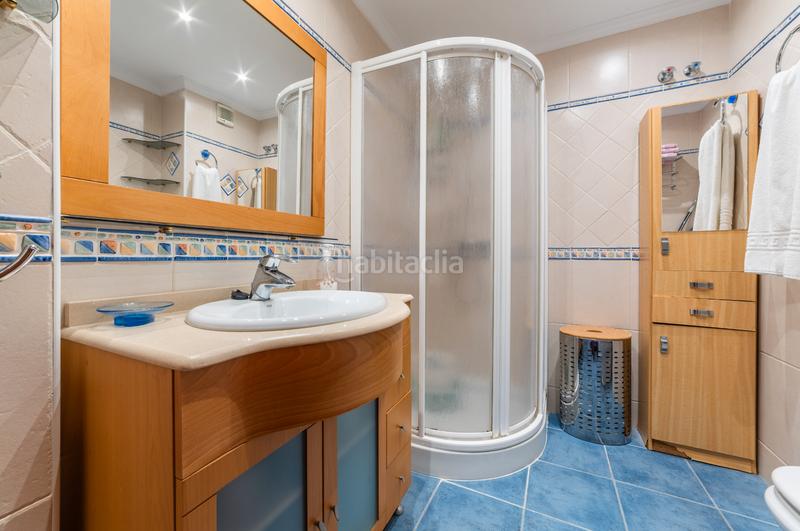 Foto e9023be3-8e0e-4aff-a9a0-18fc52d791aa. Piso ¡tu vida junto al mar empieza aqui! en Zona Centro Comercial Torrequebrada Benalmádena