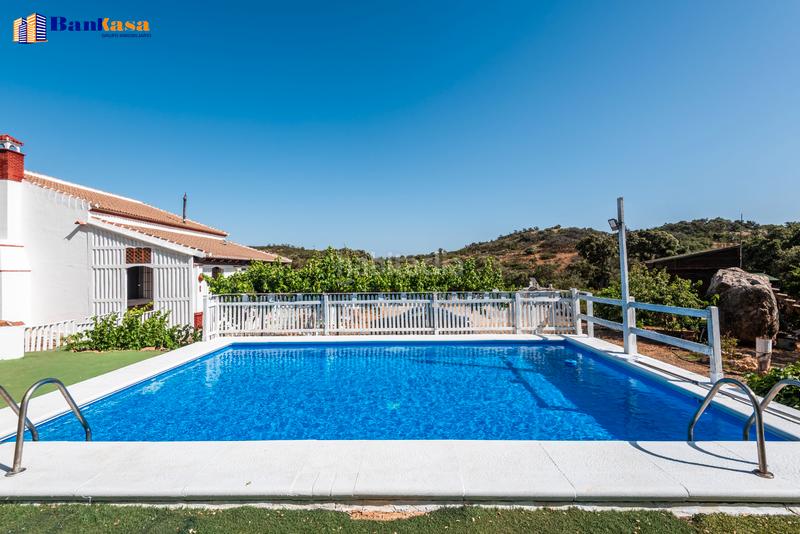 Foto 69ce4b37-604a-49fe-b25b-df4310b3045b. Country house with fireplace parking pool in Bobadilla - Bobadilla Estación - La Joya Antequera