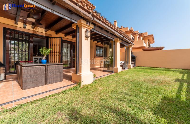 Foto 3d474713-34e4-45f6-b686-e6751ca85a64. Doppelhaus mit kamin parking pool in Pinares de San Antón Málaga