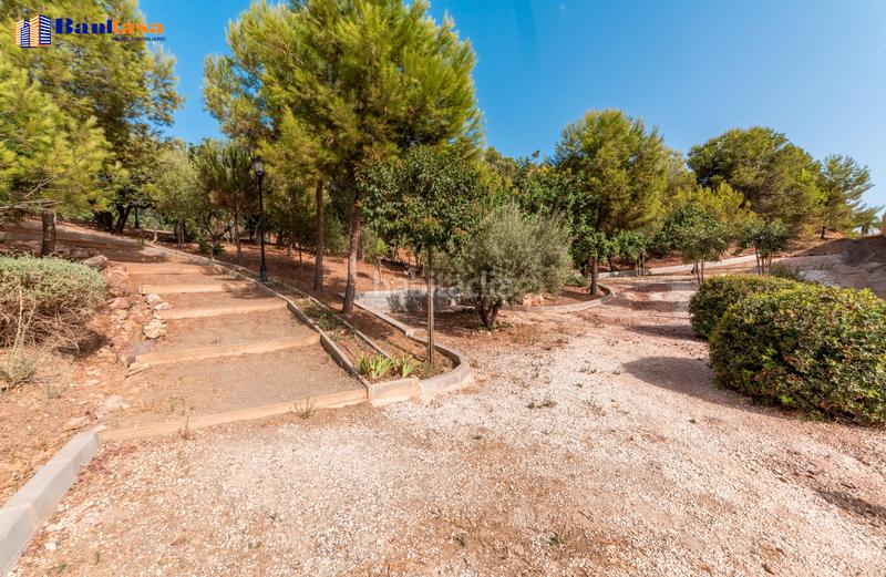 Foto 6016cedb-7e62-404c-919f-5a69d70319b1. Doppelhaus mit kamin parking pool in Pinares de San Antón Málaga
