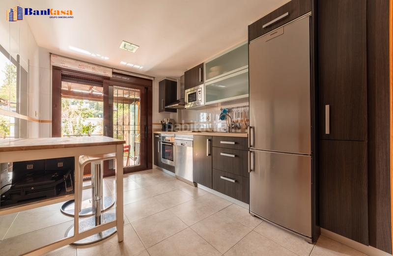 Foto 6a686c61-7565-4abb-8b5d-5de563a196b3. Doppelhaus mit kamin parking pool in Pinares de San Antón Málaga