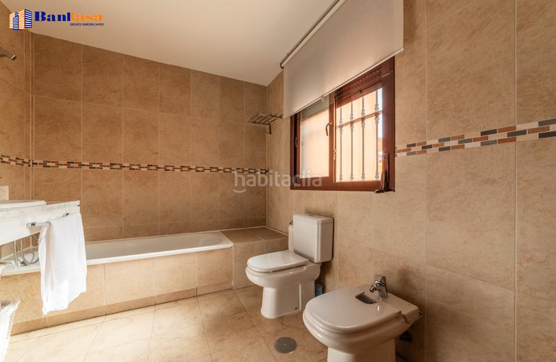 Foto 9518ad7a-b7ed-40da-a0c7-6b9b731fe5b5. Doppelhaus mit kamin parking pool in Pinares de San Antón Málaga