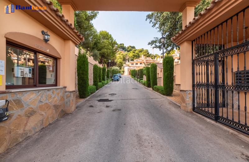 Foto e664e338-a968-43e3-b3b1-bd9566a06e59. Doppelhaus mit kamin parking pool in Pinares de San Antón Málaga