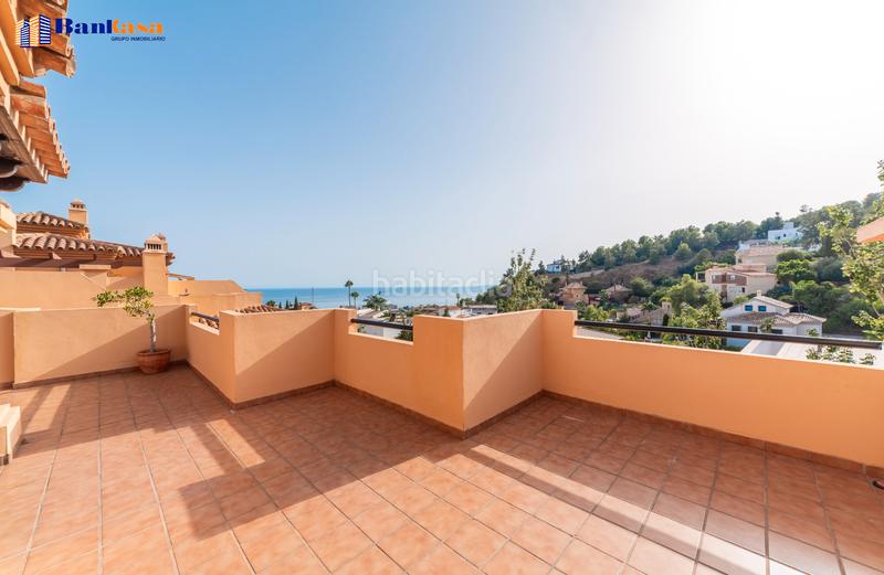 Foto ec79fc35-4f51-4c62-a038-17f9569c9ed4. Doppelhaus mit kamin parking pool in Pinares de San Antón Málaga