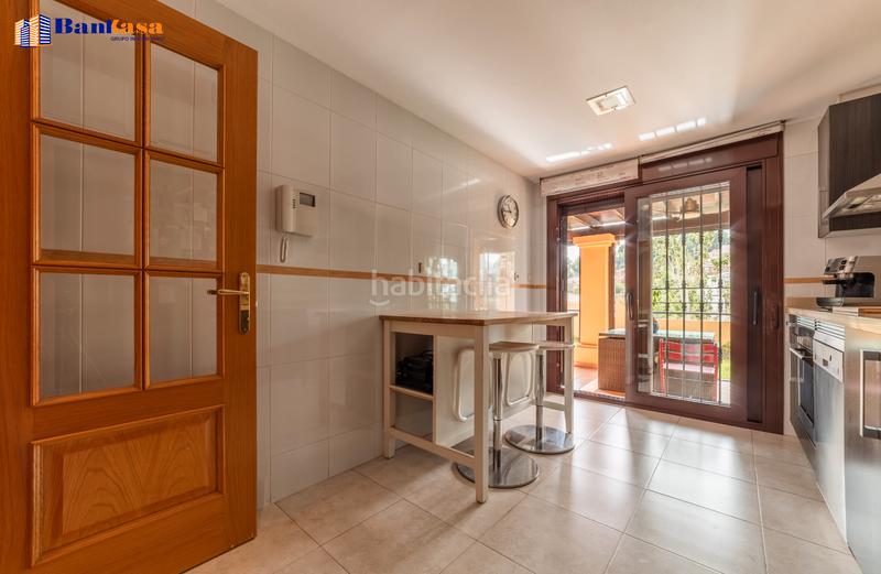 Foto f064bb3b-6a78-4c4f-9167-27790041dac5. Doppelhaus mit kamin parking pool in Pinares de San Antón Málaga