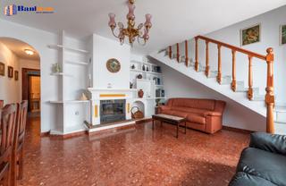 Lloguer Casa adossada a Benagalbón. Tu nuevo hogar en el corazón de benagalbón.