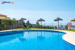 Appartement à Caleta de Velez. ?? vive el encanto de baviera golf – piso en esquina con vistas