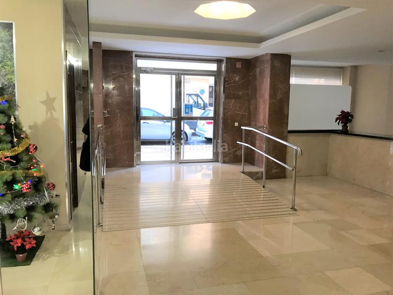 Foto 2d552eea-f9d7-429a-8b2c-f4df3eafbf31. Location appartement avec piscine dans Manantiales-Estación de Autobuses Torremolinos