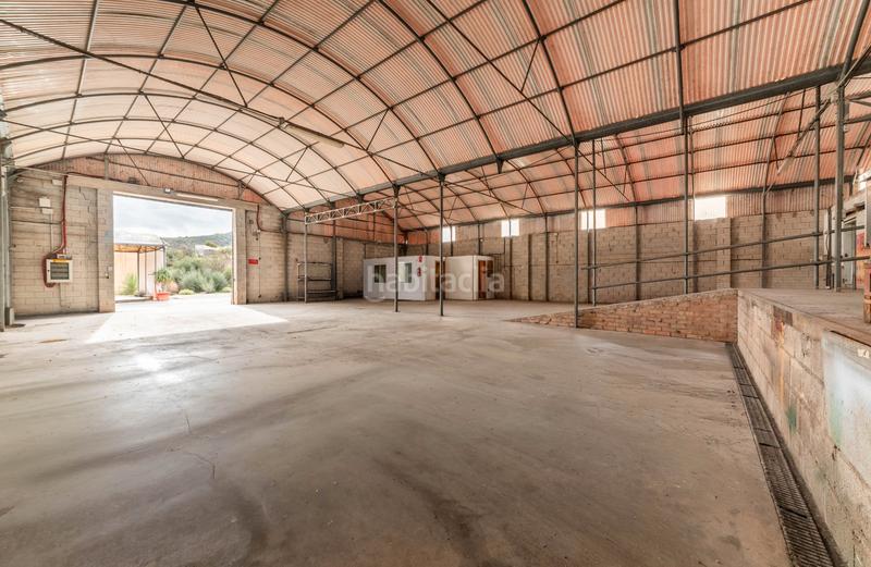 Foto 867b6ae5-7afb-4882-a3fa-29a592851c4f. Location bâtiment à usage industriel dans El Cortijuelo Málaga