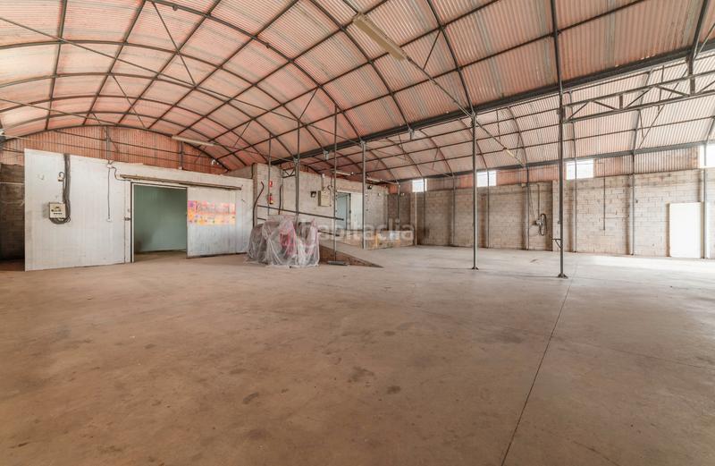 Foto f74e66d8-258f-4158-9949-e98ece30832b. Location bâtiment à usage industriel dans El Cortijuelo Málaga