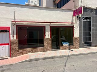 Lloguer Local Comercial a Calle marina nacional 2. Local comercial en alquiler en fuengirola – excelente ubicación
