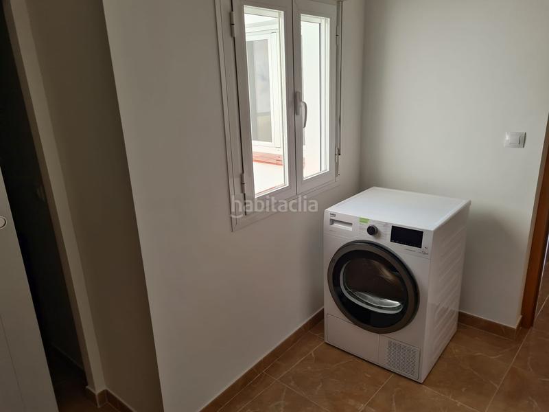 Foto 8fa0573f-951a-4a33-9927-857c6f8587b2. Casa adossada a Colmenar