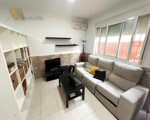 Studio in Alegría de la Huerta- Jardín de Málaga. Estudio en ciudad jardín.