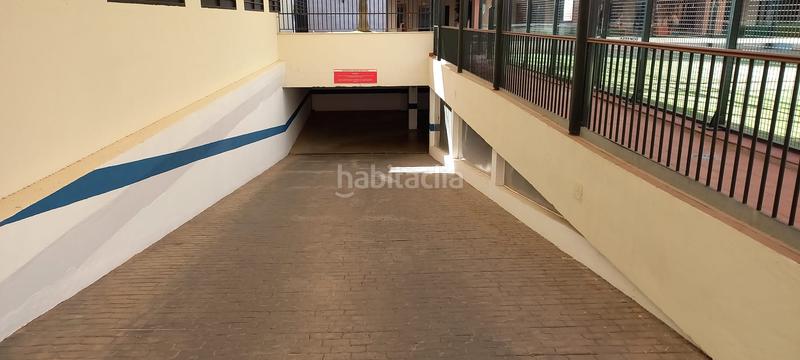 Foto 89e40d09-d907-40a8-b6e0-015f8cae91b4. Parking coche en avenida alicia larrocha 17 se vende aparcamiento en parque litoral en Málaga