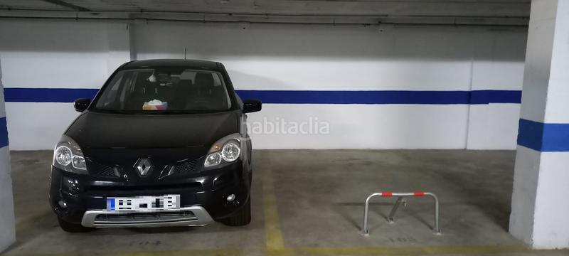 Foto fd2d6cc2-e537-41bd-a653-426a3dcbd629. Parking coche en avenida alicia larrocha 17 se vende aparcamiento en parque litoral en Málaga