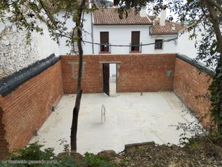 Casa aparellada a Calle pie de palo 15. Oportunidad grazalema solar con todo en regla para empezar a con