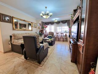 Appartement à Los Boliches. Piso equipado y reformado en los boliches