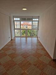 Etagenwohnung  Calle manuel altolaguirre. Oportunidad inversion las delicias