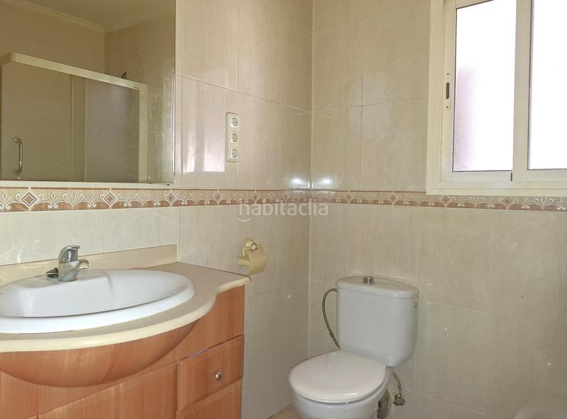 Foto c46e91b2-9db5-43ae-8b92-a4ca8cdde119. Edificio en La Merced Málaga