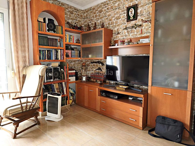 Foto 2841cc73-db4c-4759-92e7-df187ff6dede. Pis a Barrio de Ciudad Jardín Málaga