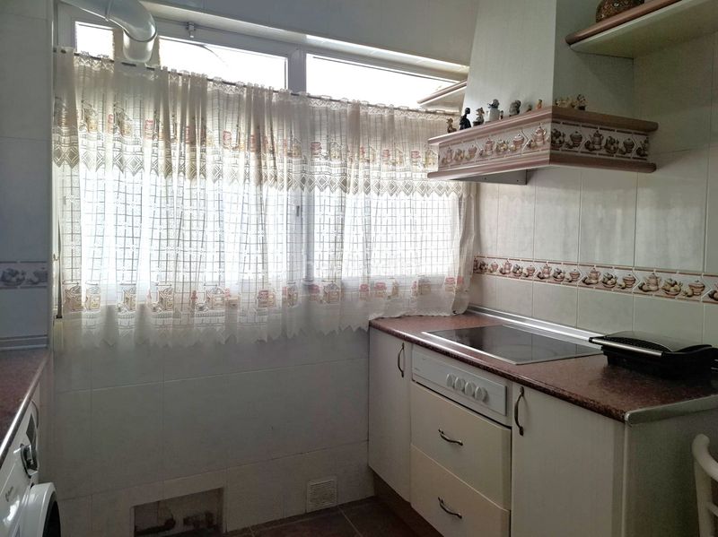 Foto 6699791d-e9d1-402d-99ff-71f666e3b6b2. Pis a Gibralfaro Málaga