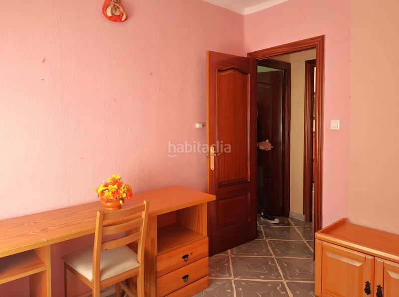 Foto b1b1c574-7be1-4f1b-8a1a-05ff7ec4b5b8. Pis a Gibralfaro Málaga