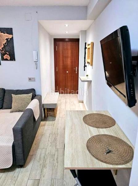 Foto 7f1c0965-962d-4608-9118-f871e85b40d4. Estudio ideal estudio Montemar en Montemar Torremolinos