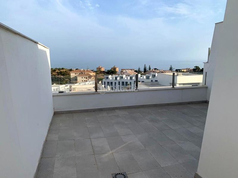 Foto 330109a9-8c5e-4d12-8227-0a56fb9c0507. Casa aparellada amb aparcament piscina a Añoreta Golf - Paraíso del Sol Rincón de la Victoria