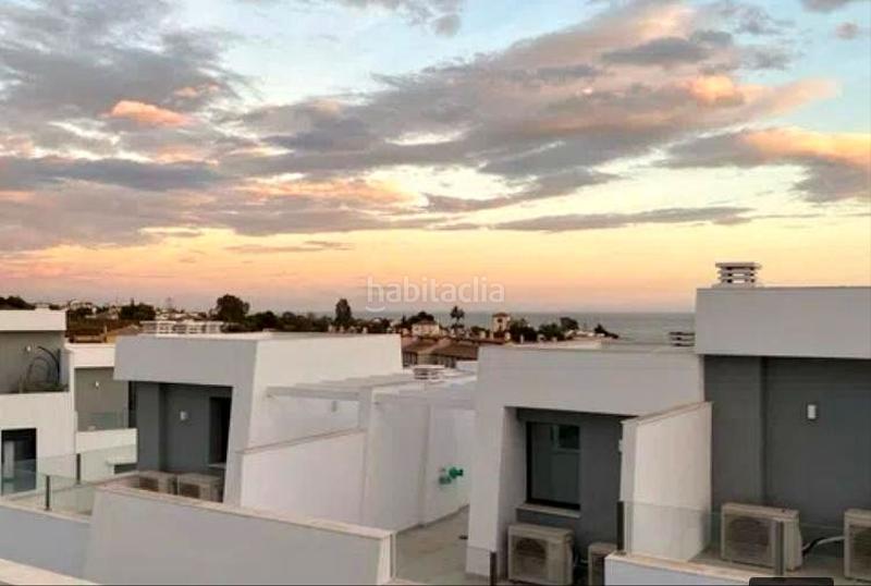 Foto 4a57b86c-9771-4957-81b0-e29a72890a72. Casa aparellada amb aparcament piscina a Añoreta Golf - Paraíso del Sol Rincón de la Victoria