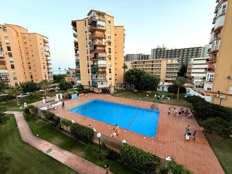 Foto 276decdb-298c-4c47-8f27-7032119f8a45. Alquiler piso apartamento 1 linea de playa urb.los tres caballos torre de londres en Torremolinos