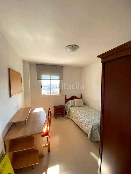 Foto 2d2aa8ec-8e74-4c5e-b1d9-f63984cb8110. Lloguer pis amb aparcament piscina a El Tejar - Hacienda Bizcochero Málaga