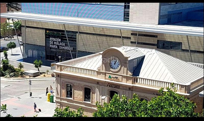 Foto ccd5c2b1-4dd3-4003-b391-c0b3d5d24729. Appartamento in Parque Ayala - Jardín de la Abadía - Huelín Málaga