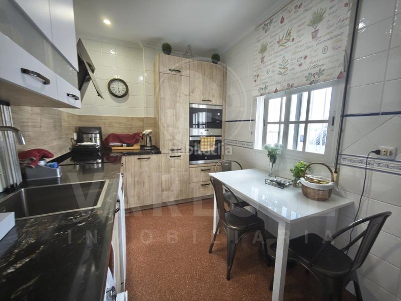 Foto 61267a66-320c-44a5-b7e2-db7214006da1. Penthouse with parking in Camas