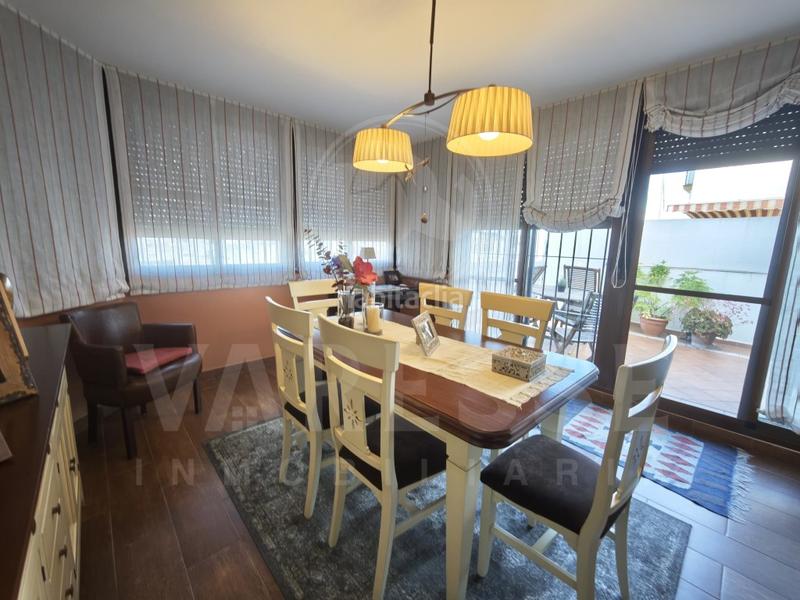 Foto c34c367e-0fb7-409d-a634-3b368e24cf60. Penthouse with parking in Camas