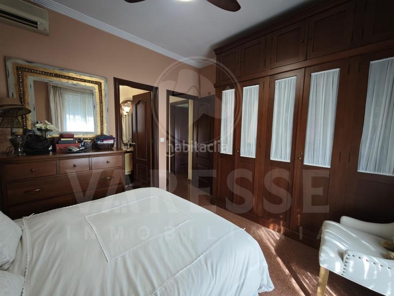 Foto d8a0f0e0-8a1b-4022-89c1-ff218055bd61. Penthouse with parking in Camas