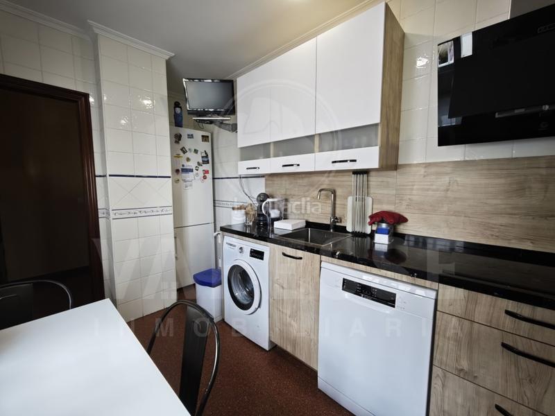 Foto ea6a590d-52ca-4829-a271-dc9e6c91a12c. Penthouse with parking in Camas