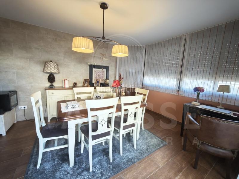 Foto f0df1f8c-c27d-4d13-a7ad-123050b3acf3. Penthouse with parking in Camas