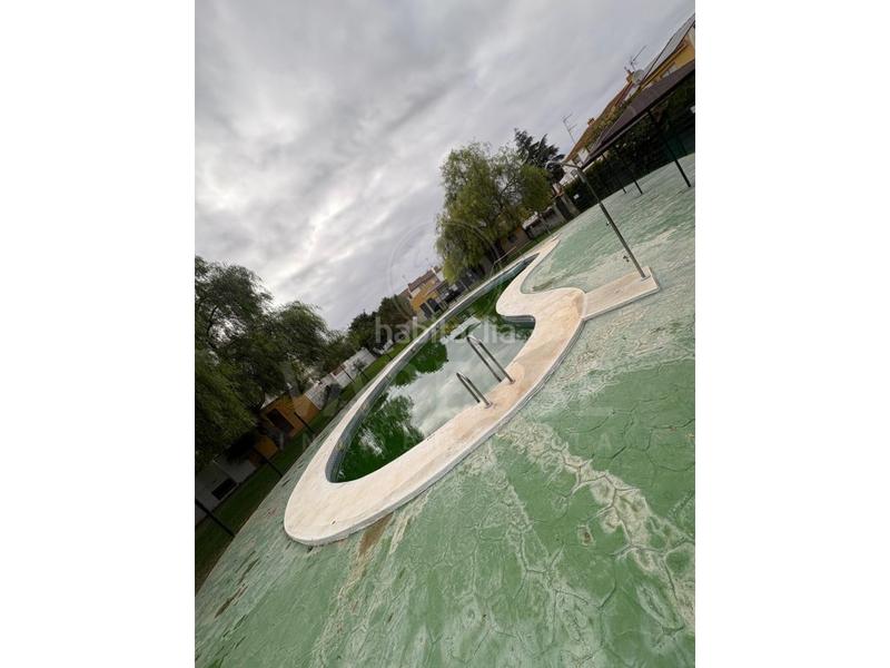 Foto 03a706d6-83bc-42f2-b4a4-01dc9b1ee505. Casa adosada chalet adosado con piscina comunitaria!!! en Villanueva del Ariscal