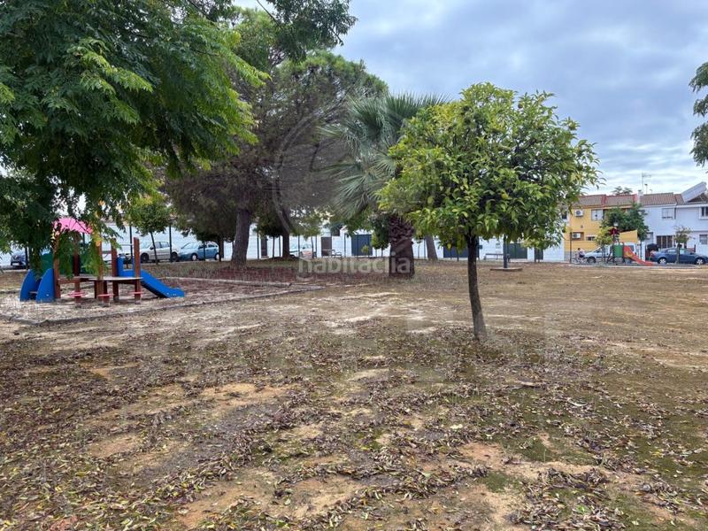 Foto 13bf6984-25a7-44f5-b152-db07a6862a47. Casa adosada chalet adosado con piscina comunitaria!!! en Villanueva del Ariscal